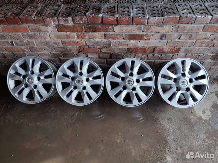 Оригинальные Toyota Land Cruiser 200 R17 5x150