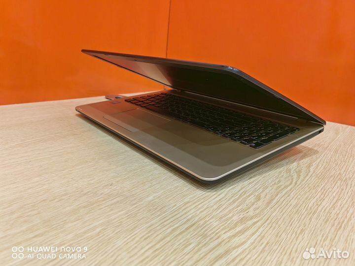 Ноутбук Asus VivoBook для работы и дома