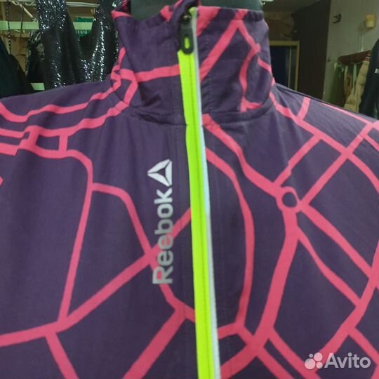 Спортивная кофта