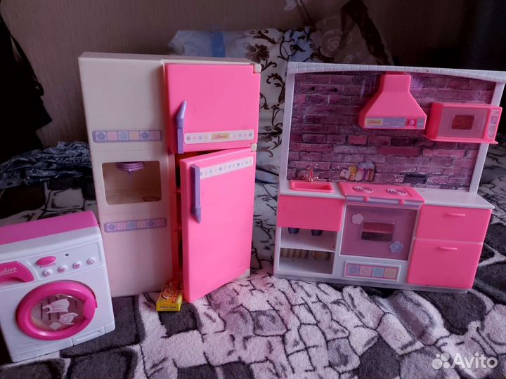 Детская игровая кухня для кукол