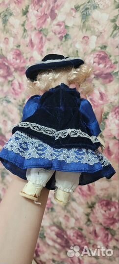 Кукла фарфоровая коллекционная