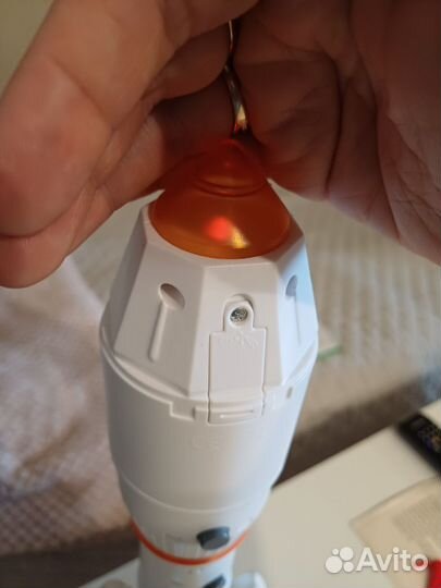 Игрушечный ракета