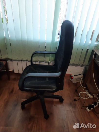 Компьютерное кресло