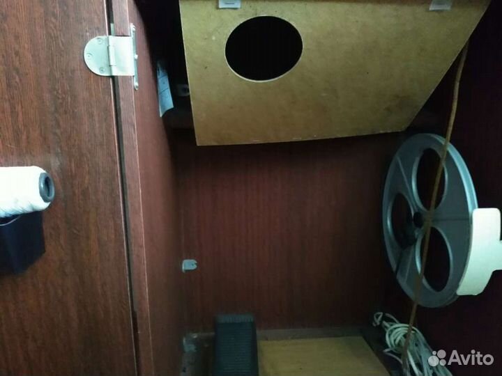 Швейная машина Чайка 142 М