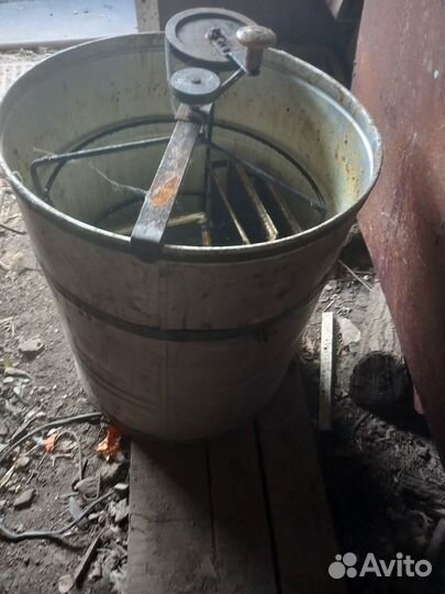 Медогонка нержавейка 3х рамочная