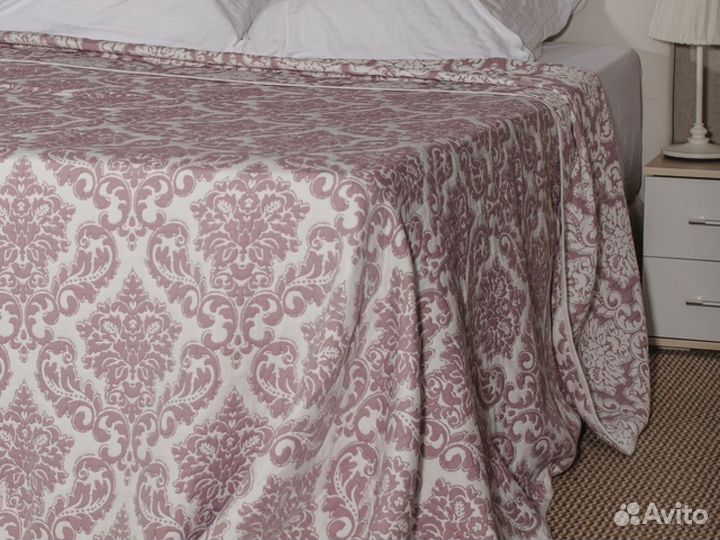 Покрывало двустороннее жаккардовое 240*250см