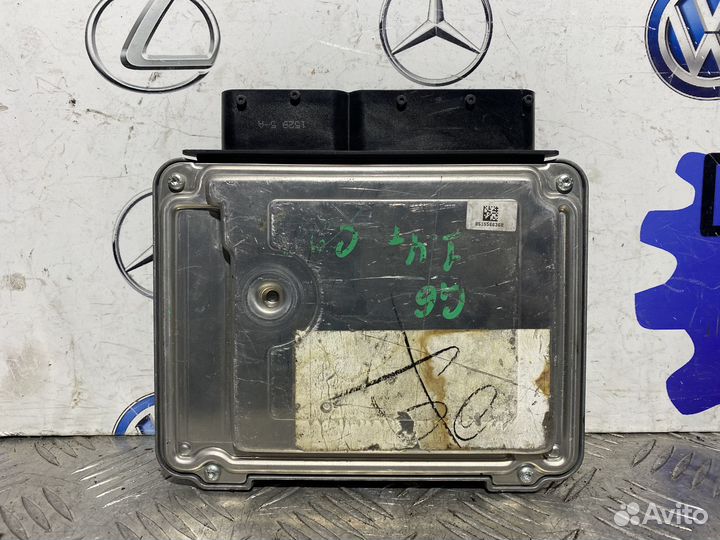 Блок управления двигателем Volkswagen Golf 6
