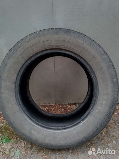 GT Radial Champiro 128 235/60 R16