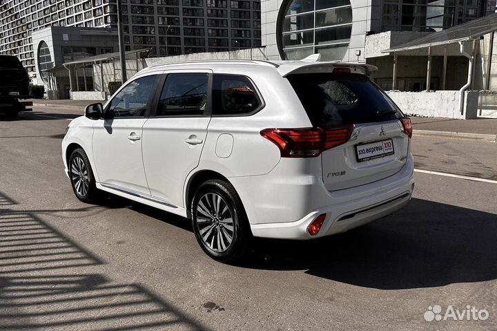 Mitsubishi Outlander 2.0 CVT, 2021, 27 км