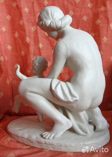 Статуэтка. Мать и Дитя. Первый шаг. Schaubachkunst