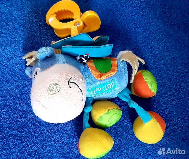 Игрушки развивающие, вешаются на кроватку, коляску