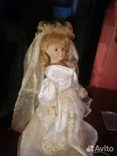 Кукла фарфоровая большая