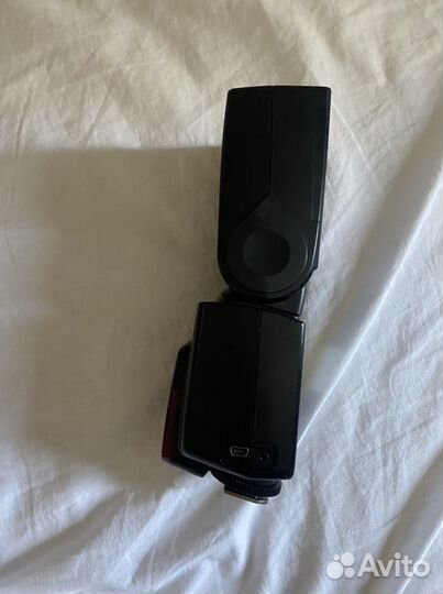 Фотовспышка Yongnuo Speedlite YN-568EX III