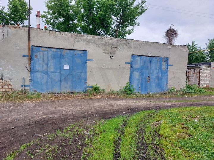 Гараж, > 30 м²