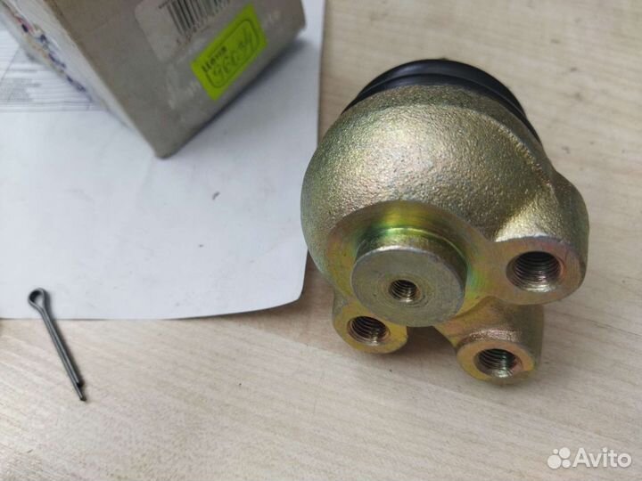 Опора шаровая верхняя mitsubishi pajero II 90-00