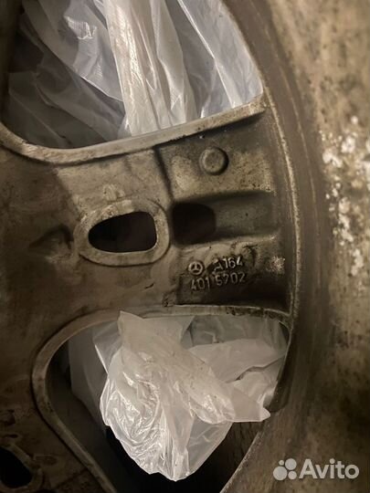 Диски на mercedes r18