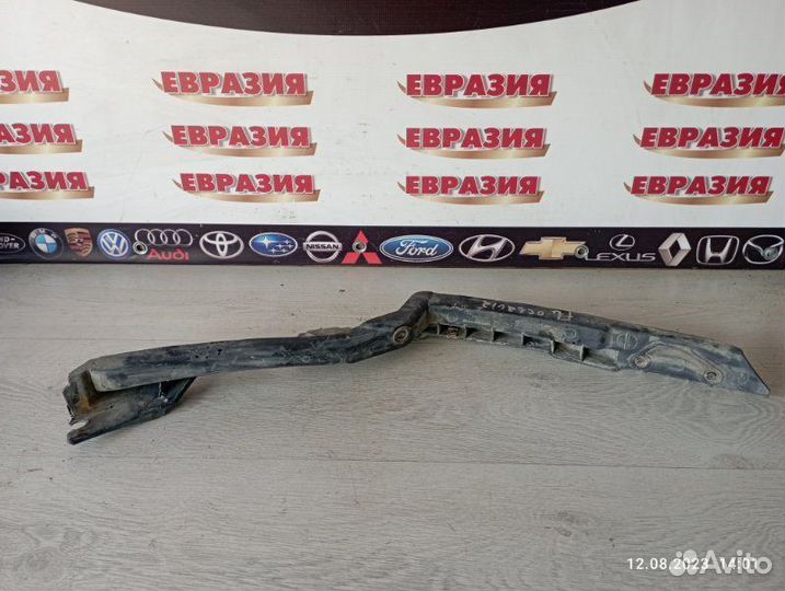 Крепление бампера переднее левое Skoda Octavia A5