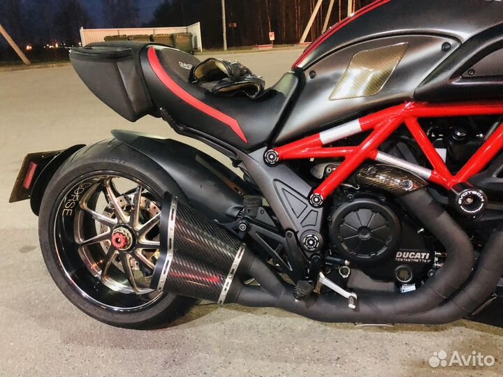 Ducati Diavel Carbon 2013