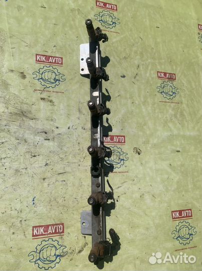 Топливная рампа с форсунками Volvo s80