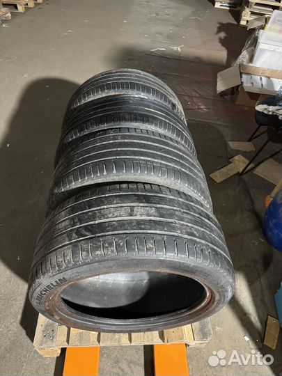 Michelin Latitude Sport 3 255/45 R20 и 285/40 R20 105Y