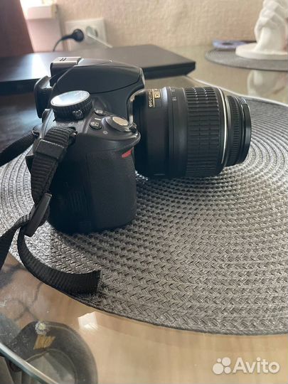 Зеркальный фотоаппарат