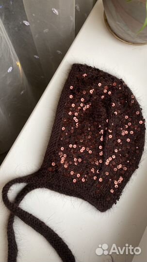 Чепчик с пайетками