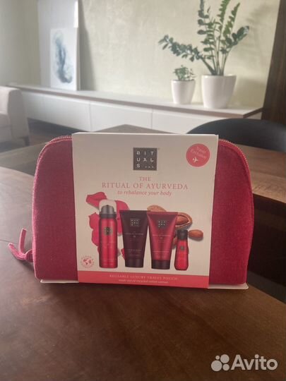 Подарочный дорожный набор Rituals of Ayurverda