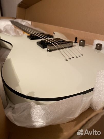 Электроигитра Shecter Omen-6 (новая)