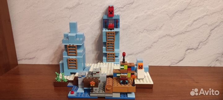 Lego minecraft. Ледяные шипы + фигурки