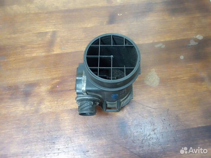 Датчик массового расхода воздуха BMW E36 2.0