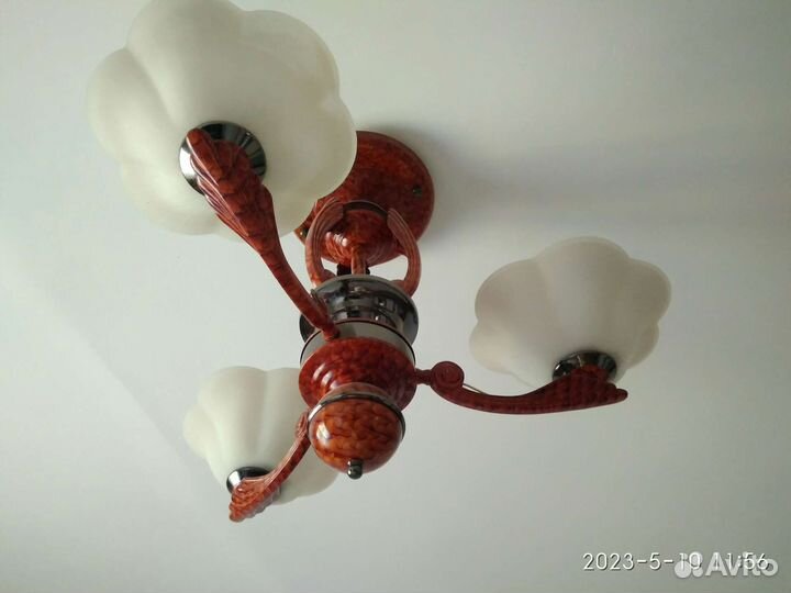 Комплект люстра и бра