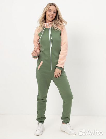 Комбинезон женский