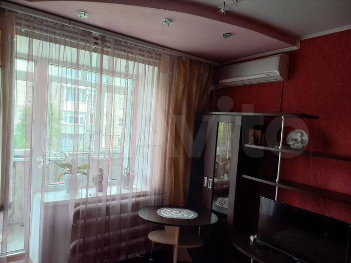 2-к. квартира, 55 м², 2/4 эт.