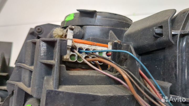 Фара (передняя) Volkswagen Touareg, 2005