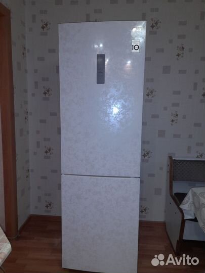 Холодильник новый