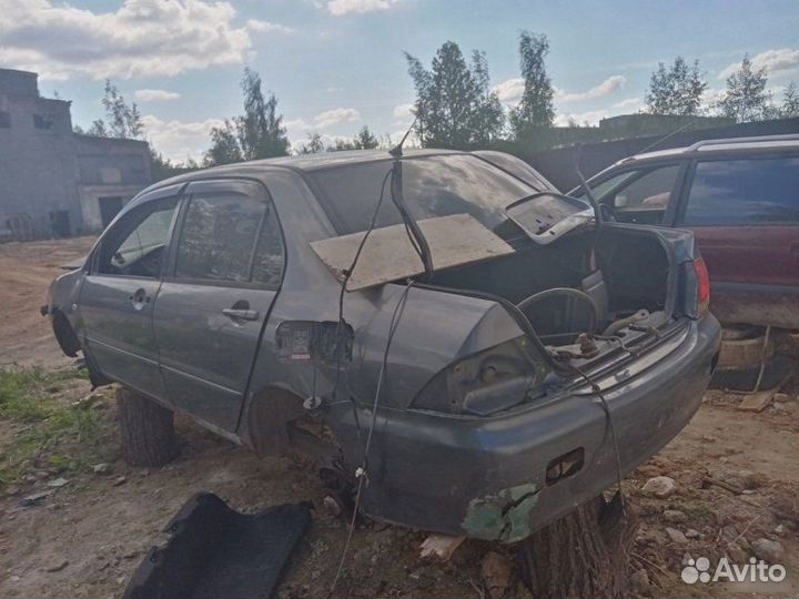 Ручка наружная передняя правая Mitsubishi Lancer 9