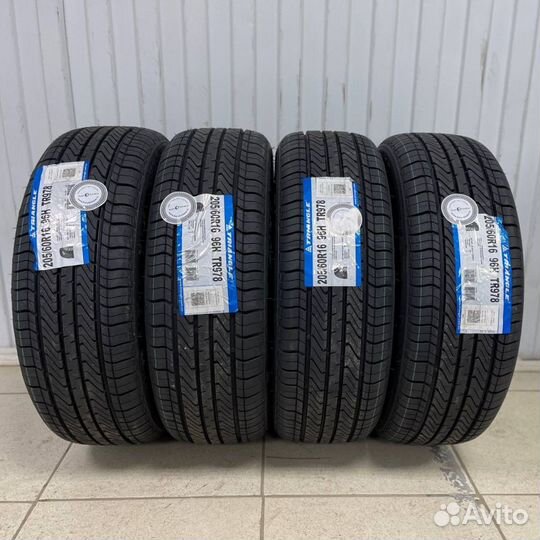 Triangle TR978 215/60 R16