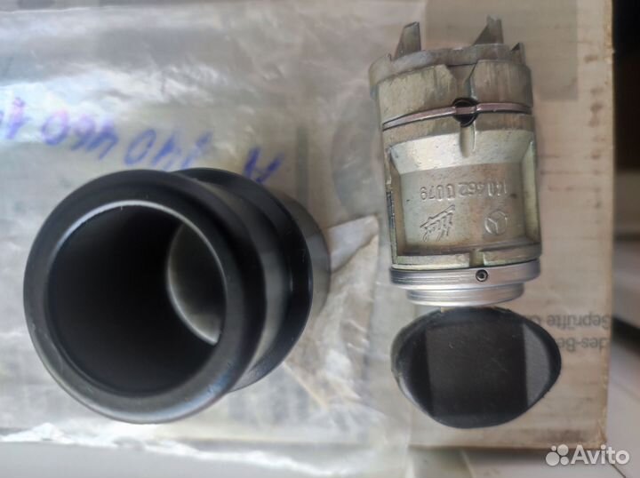 Личинки замка на 140 мерседес