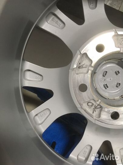 Оригинал toyota ленд крузер 200