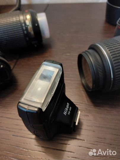 Продам nikon D3100+ 2 объектива + родной, вспышка