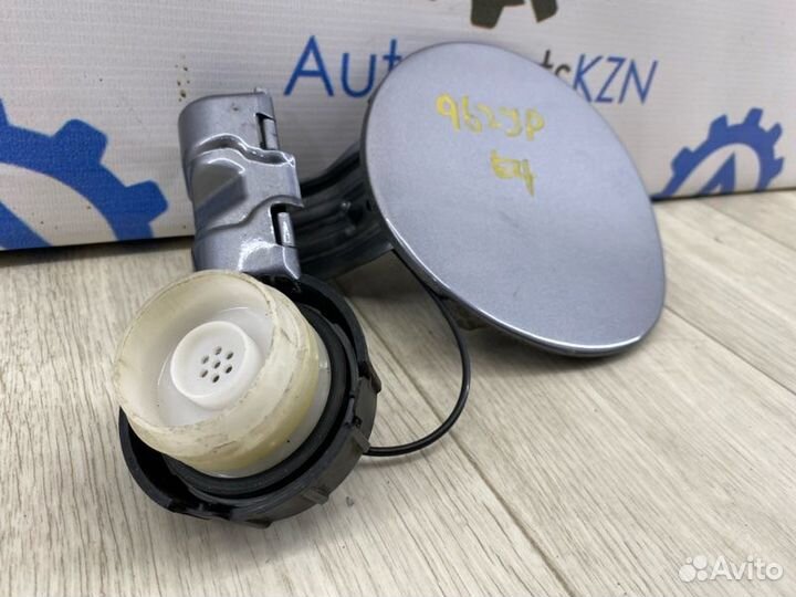 Лючок топливного бака Mitsubishi Asx 2.0 4B11