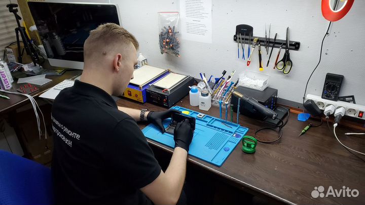 Мастер по ремонту телефонов/ноутбуков в сервис