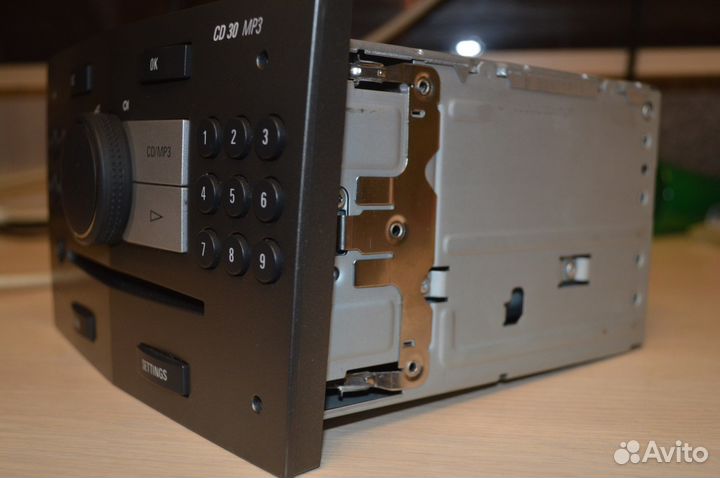 Магнитола (штатное головное устройство) Opel