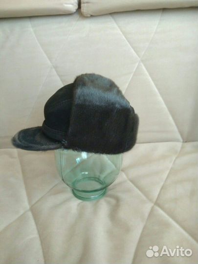 Шапки зимние меховые мужские и женская