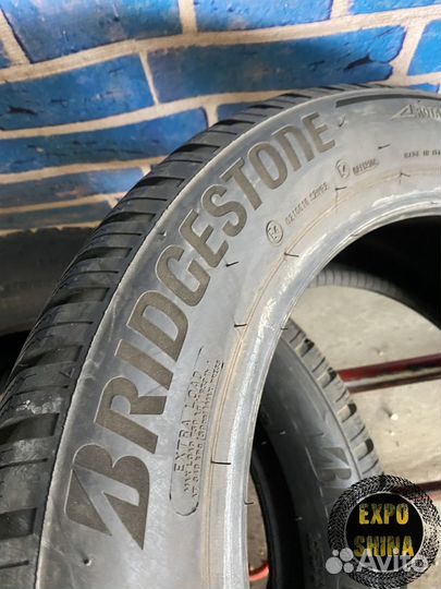 Bridgestone Blizzak LM-005 215/55 R17 98H