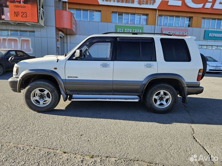 Isuzu Bighorn 3.0 AT, 1999, 320 000 км