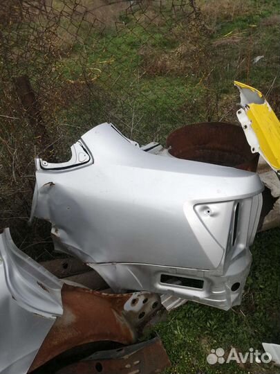 Крыло на гранту