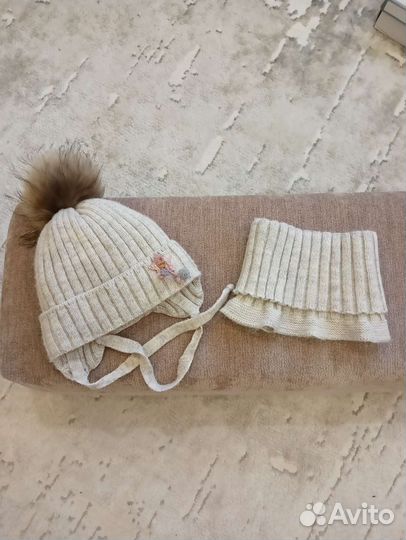 Комплект шапка и шарф для девочки