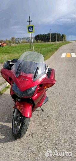 Мотоцикл Хонда pan European st 1300