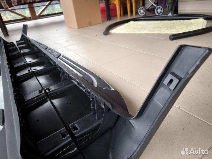 Подножки на geely Atlas pro